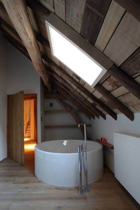 houten balken badkamer