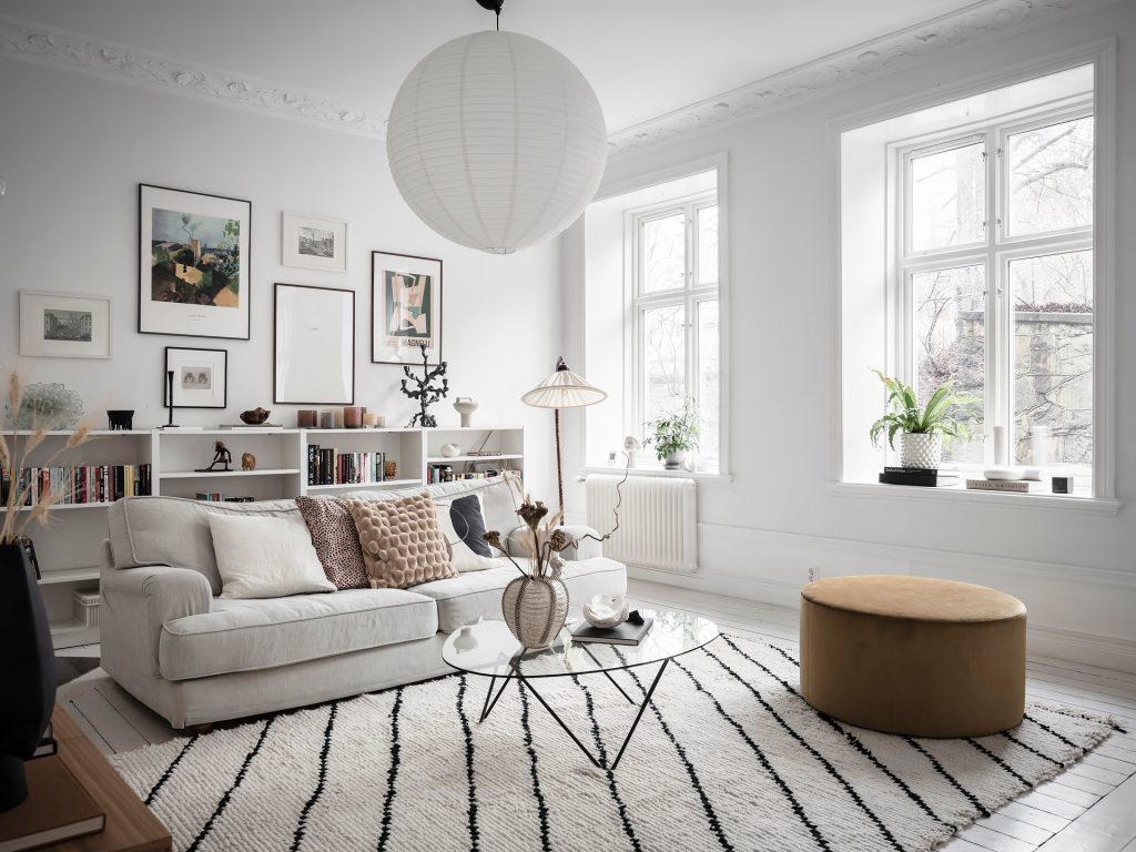 ikea billy boekenkast achter bank