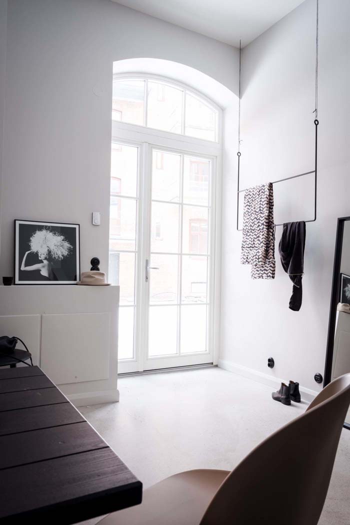 kledingrek aan plafond hal kledingrek aan plafond hal