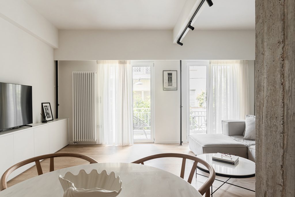 moderne woonkamer inbetween gordijnen grote ramen moderne woonkamer inbetween gordijnen grote ramen