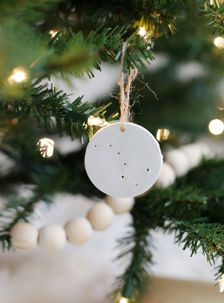 Mooie minimalistische DIY kerstboom