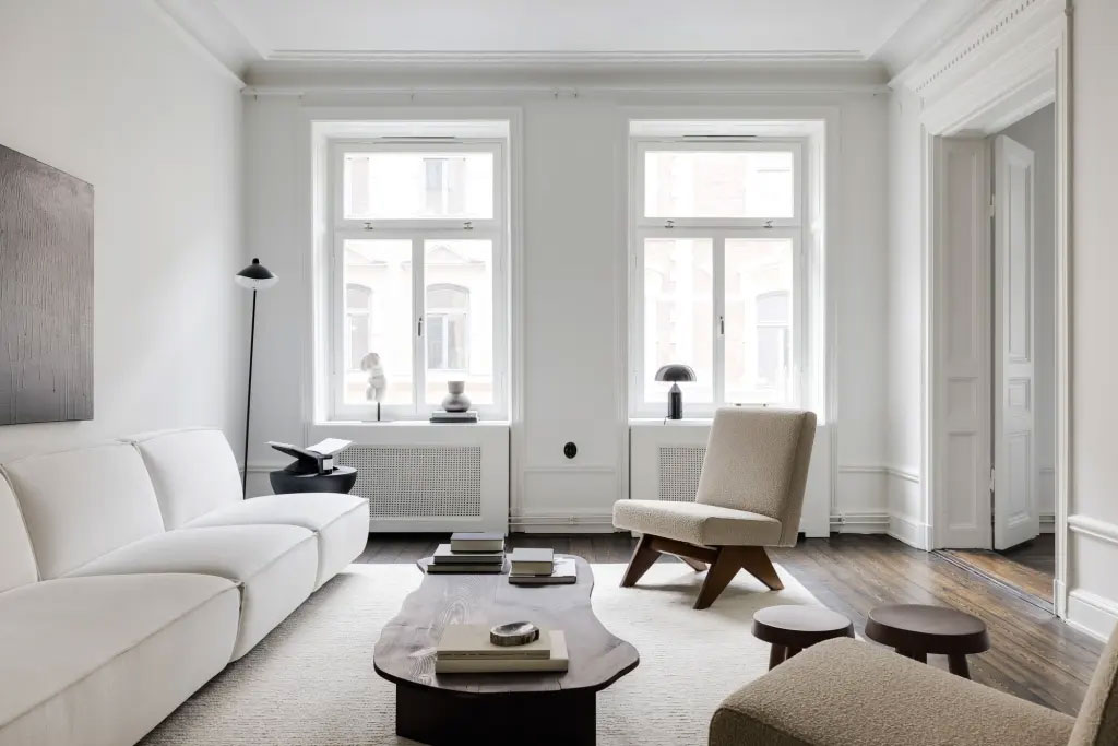 Dit mooie appartement laat zien dat een minimalistisch interieur niet saai hoeft te zijn.